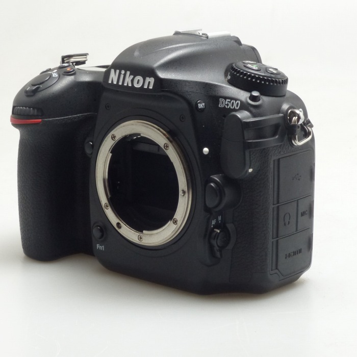 yÁz(jR) Nikon D500 {fC