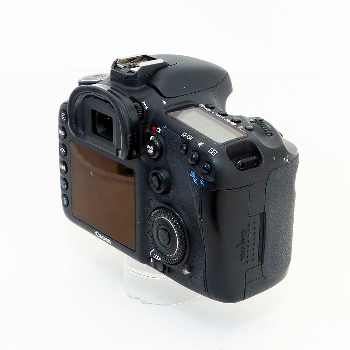 yÁz(Lm) Canon EOS 7D {fC