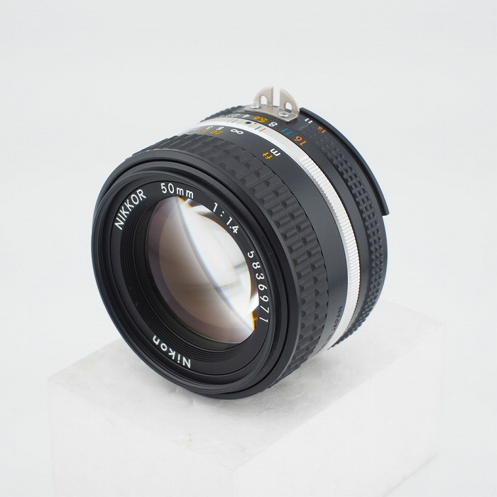 yÁz(jR) Nikon Ais50/1.4