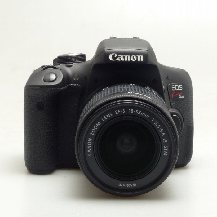 yÁz(Lm) Canon EOS Kiss X8i/18-55IS STM Lbg