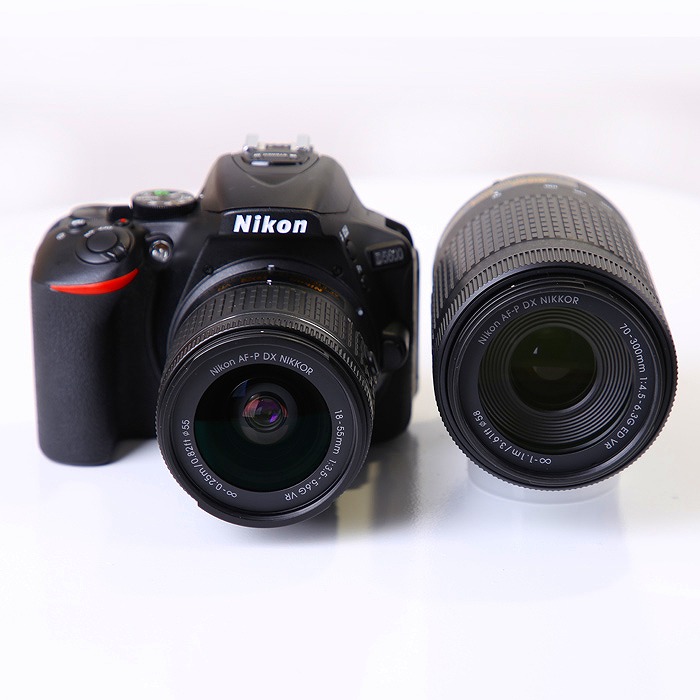 yÁz(jR) Nikon D5600 _uY[Lcg