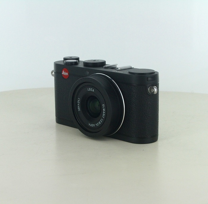 yÁz(CJ) Leica X1 BK