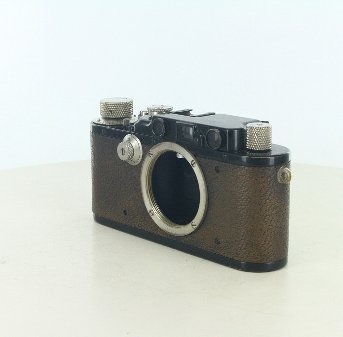 yÁz(CJ) Leica DIII BK