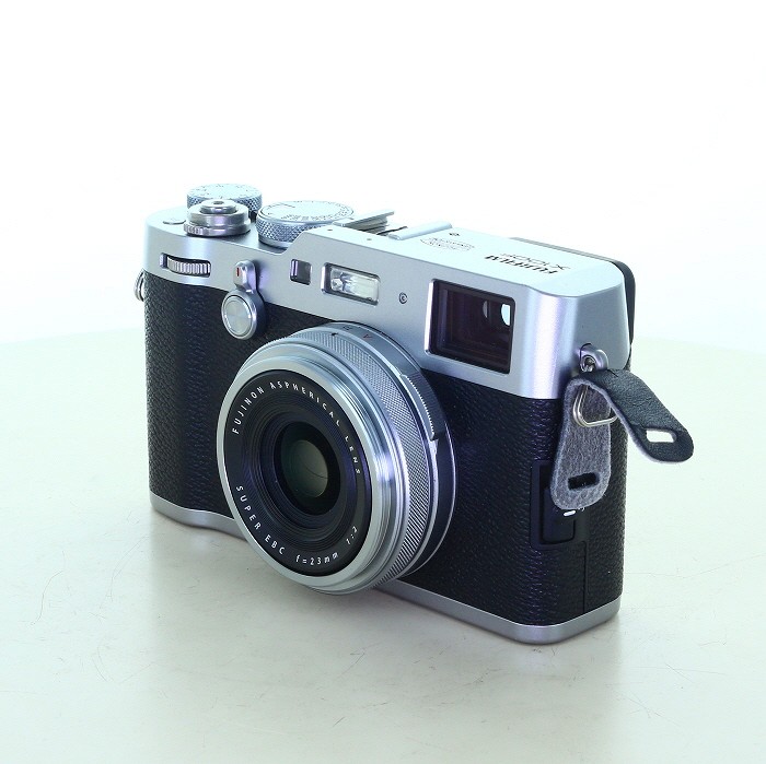 美品 FUJIFILM X100F 富士フイルム シルバー 本体 中古】(フジフイルム) FUJIFILM X100F シルバー｜ナニワグループ