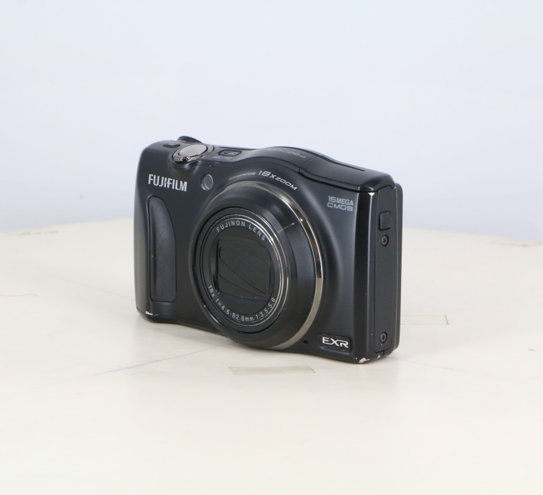 中古】(フジフイルム) FUJIFILM FinePix F820EXR ブラック｜ナニワ