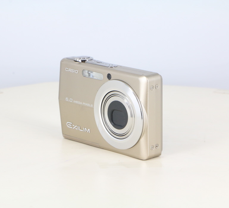 中古】(カシオ) Casio EX-Z600 ゴールド｜ナニワグループオンライン