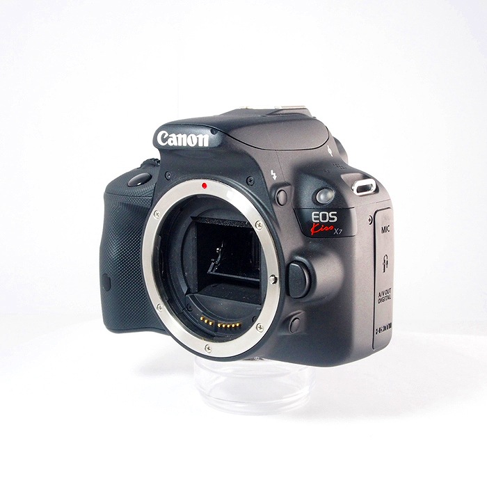 yÁz(Lm) Canon EOS Kiss X7 ubN