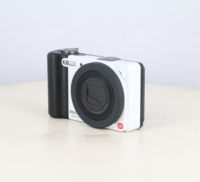 ペンタックス Optio RZ10 ホワイト デジタルカメラ 付属品・元箱付き 中古】(ペンタックス) PENTAX OPTIO RZ10 ホワイト｜ナニワグループ