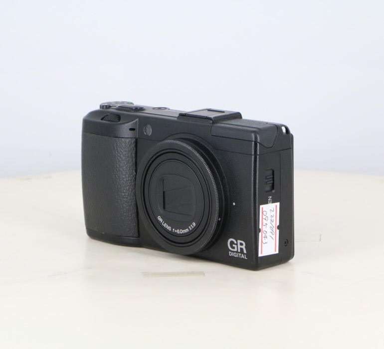 RICOH GR DIGITAL ケース付き ジャンク品 ジャンク品RICOH GR DIGITAL