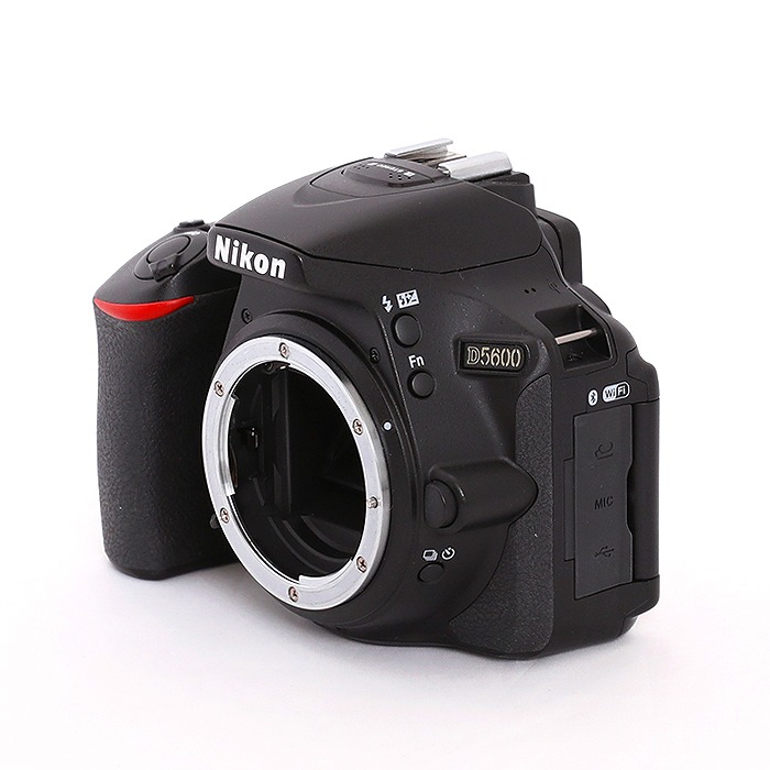 ★美品★ Nikon D5600 ボディデジタル一眼