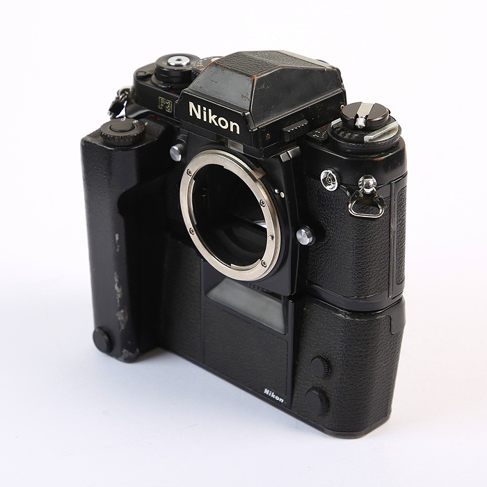ニコン NIKON F3 アイレベル ボディ MD-4付属 中古】(ニコン) Nikon F3アイレベル+MD-4(F3ボディ側MD接続蓋無シ