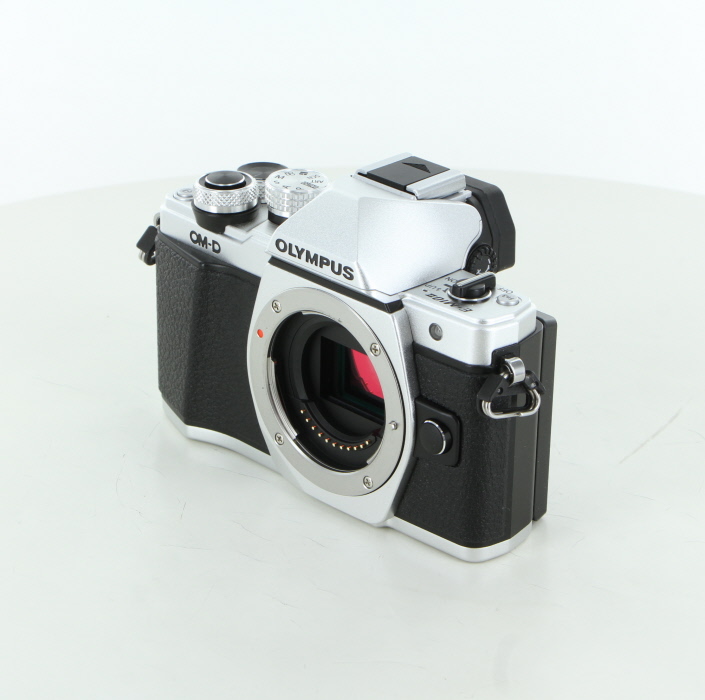 中古 オリンパス Olympus Om D E M10 Markii ボディ シルバー ナニワグループオンライン