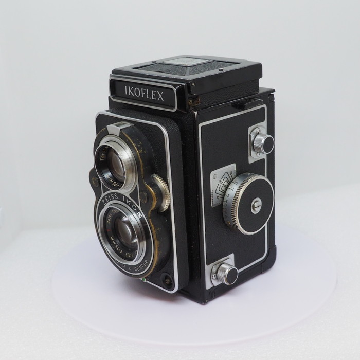 中古】(カールツアイス) Carl Zeiss IKOFLEX IIA opton Tessar 75/3.5
