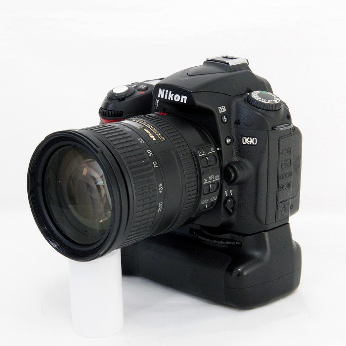 中古】(ニコン) Nikon D90+MB-D80 18-200G VR レンズキツト｜ナニワ