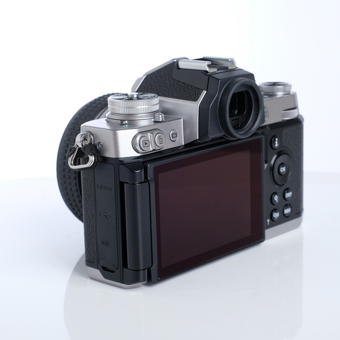 中古】(ニコン) Nikon Zfc 28/2.8 SPECIAL EDITIONキツト シルバー