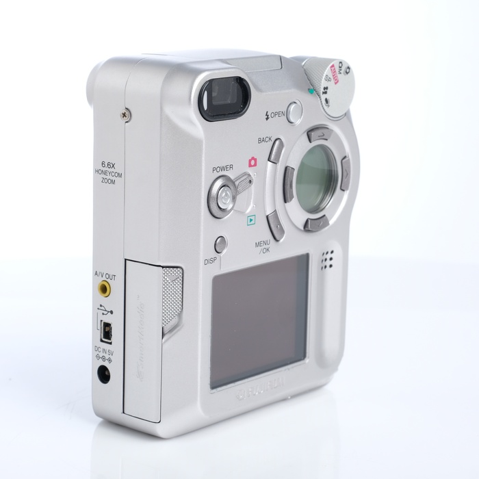 FUJIFILM FinePix 6800Z フルセット 中古】(フジフイルム) FUJIFILM FinePix 6800Z(スマートメディア