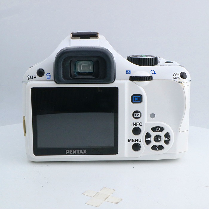 PENTAX コンパクトデジタルカメラ ホワイト 中古】(ペンタックス) PENTAX K-X レンズキット ホワイト｜ナニワ