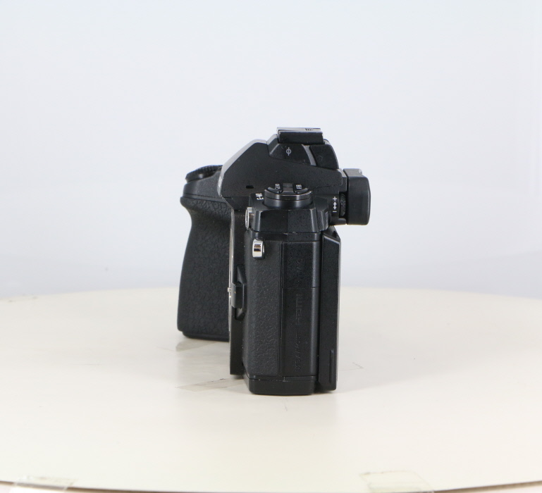 中古】(オリンパス) OLYMPUS OM-D E-M1 ボデイ｜ナニワグループ