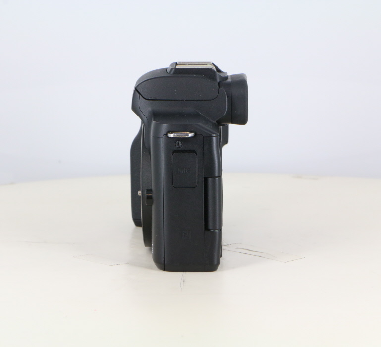 【中古】(キヤノン) Canon EOS KISS M50 ボディ ブラック(KISS M 海外モデル) 中古】(キヤノン) Canon EOS KISS M50 ボディ ブラック(KISS M 海外