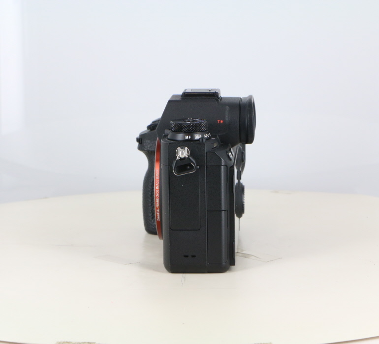 中古】(ソニー) SONY α9 (ILCE-9) ボディ｜ナニワグループオンライン