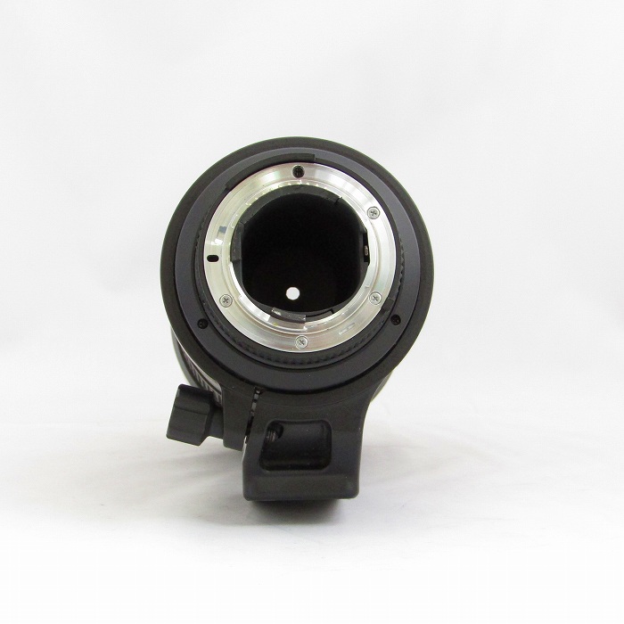 ニンナ　中古品 Cylinder Head for Nissan Engine YD25