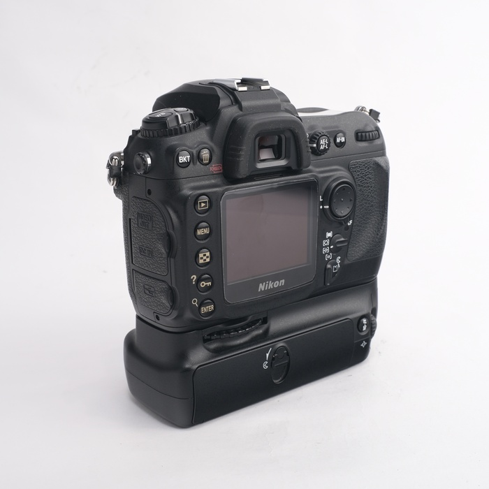 中古】(ニコン) Nikon D200 ボディ + MBD200｜ナニワグループ