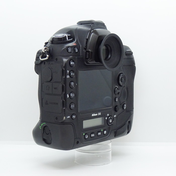 【中古】(ニコン) Nikon D5 ボデイ(XQD-TYPE)