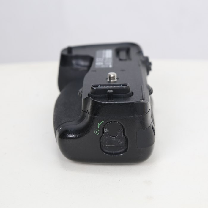 yÁz(jR) Nikon MB-D16 obe[pbN