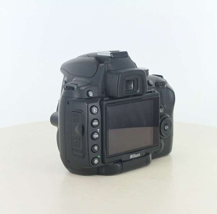 yÁz(jR) Nikon D5000