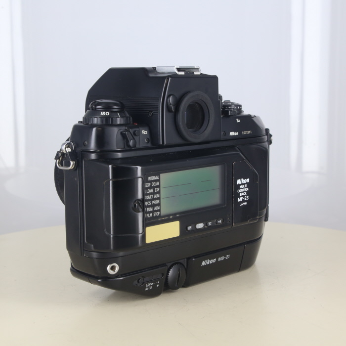 Nikon F4 フィルム一眼レフカメラ MB-21付き ニコン 中古 中古】(ニコン) Nikon F4+50/1.4+MB-21｜ナニワグループオンライン