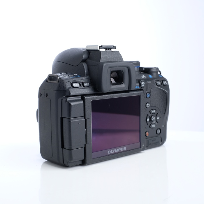 Olympus E-620 デジタル一眼レフ 本体 バッテリー2個 CFカード付 中古】(オリンパス) OLYMPUS E-620 ボデイ｜ナニワグループオンライン