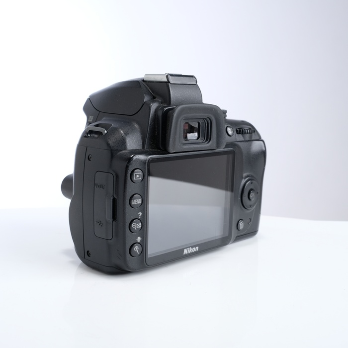 中古】(ニコン) Nikon D3000 ボデイ｜ナニワグループオンライン
