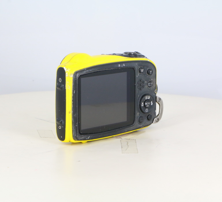 中古】(フジフイルム) FUJIFILM FinePix XP70 イエロー｜ナニワ