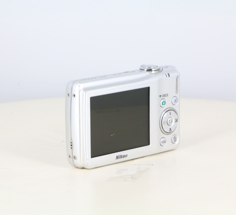 Nikon ニコン COOLPIX S220 デジカメ シルバー NIKON COOLPIX S220