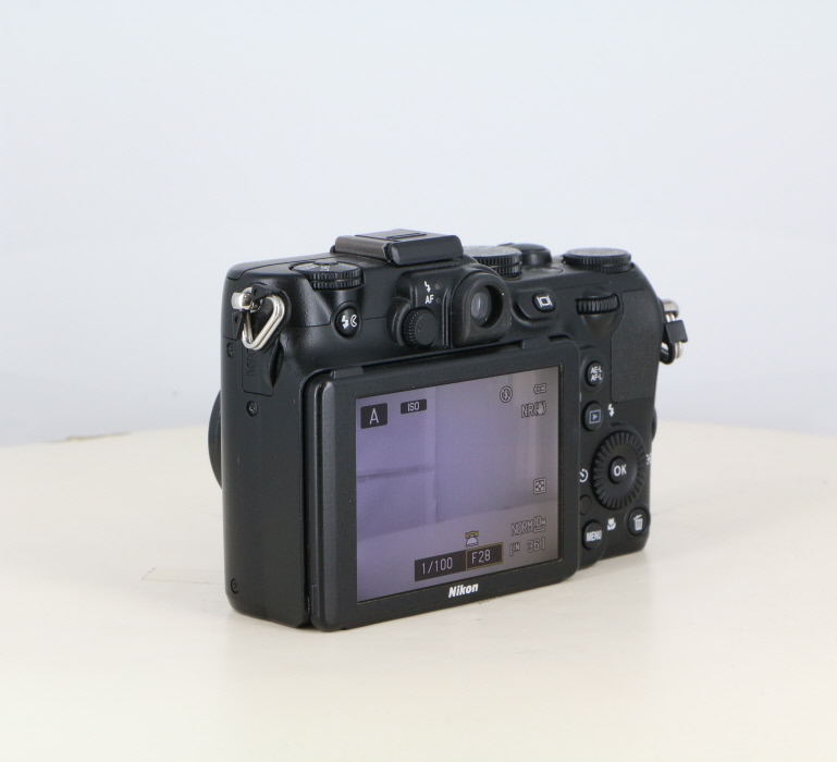 中古】(ニコン) Nikon COOLPIX P7100 ブラツク｜ナニワグループ