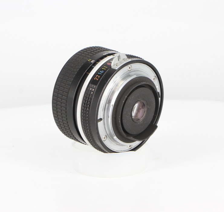 yÁz(jR) Nikon New Nikkor28/3.5