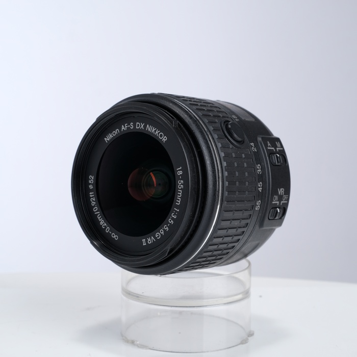 中古】(ニコン) Nikon D5300 ダブルズームキツト2 ブラツク｜ナニワ