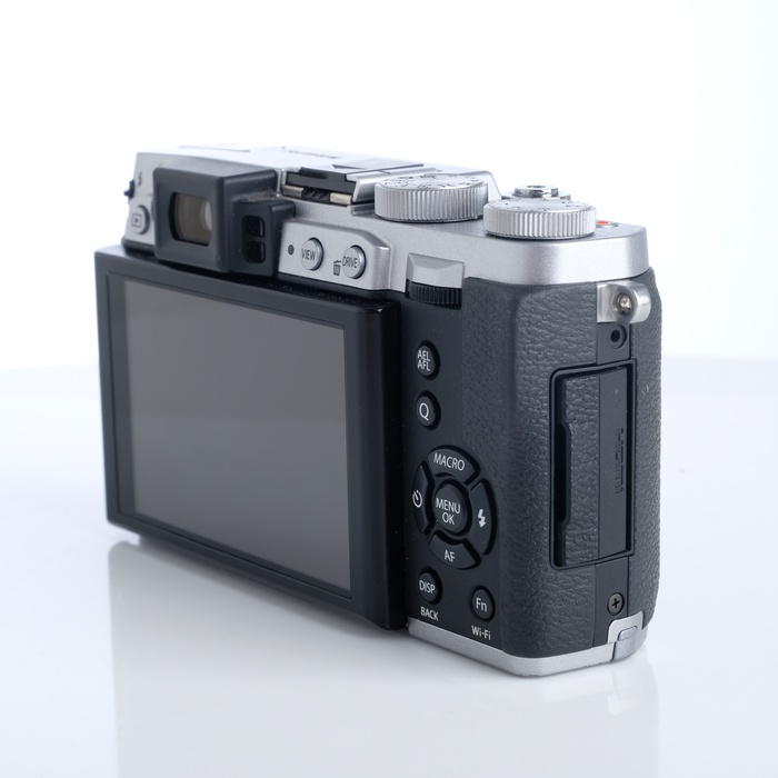 中古】(フジフイルム) FUJIFILM FX-X30 シルバー｜ナニワグループ
