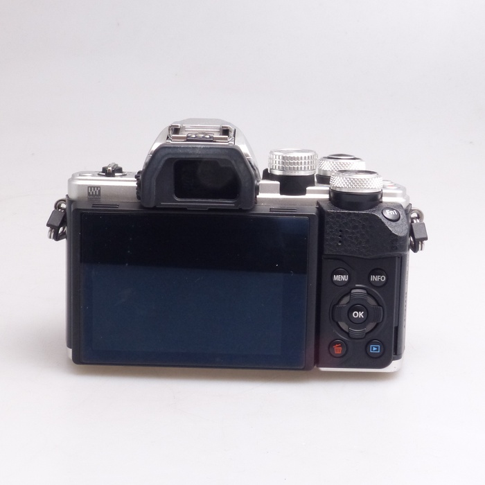 中古】(オリンパス) OLYMPUS OM-D E-M10 MARK2 ボデイ シルバー
