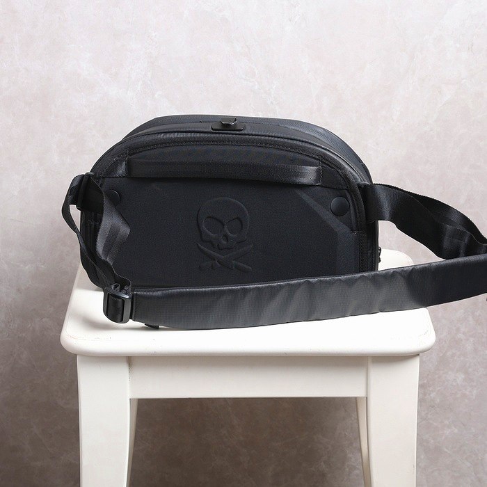 【中古】NOMATIC McKinnon Camera Sling 8L 中古】NOMATIC McKinnon Camera Sling 8L｜ナニワグループオンライン