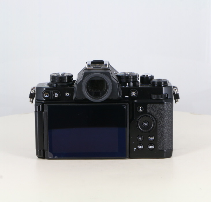 中古】(ニコン) Nikon Z fc 28/2.8 SPECIAL EDITIONキット ブラック