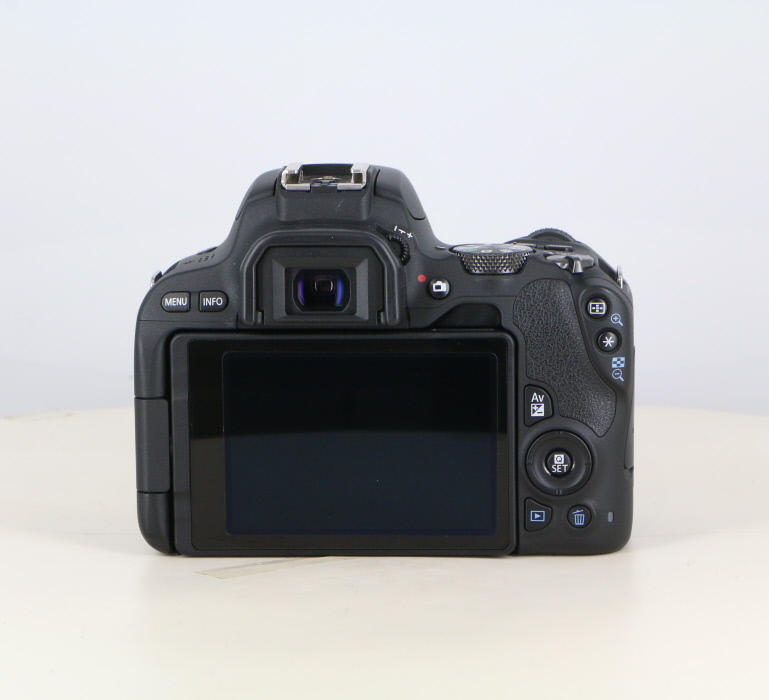 【中古】(キヤノン) Canon EOS KISS X9 ボデイ ブラツク 中古】(キヤノン) Canon EOS KISS X9 ボデイ ブラツク｜ナニワグループ