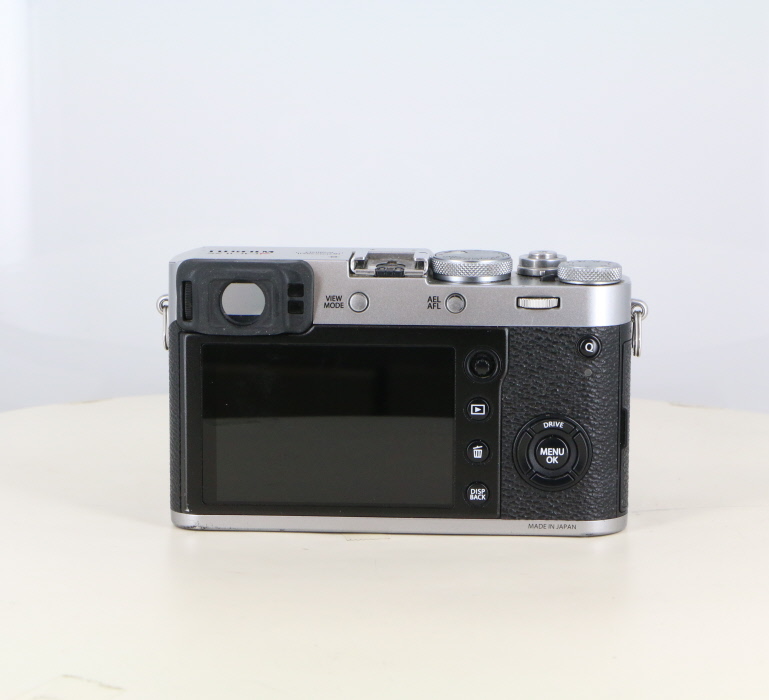 中古】(フジフイルム) FUJIFILM X100F シルバー｜ナニワグループ