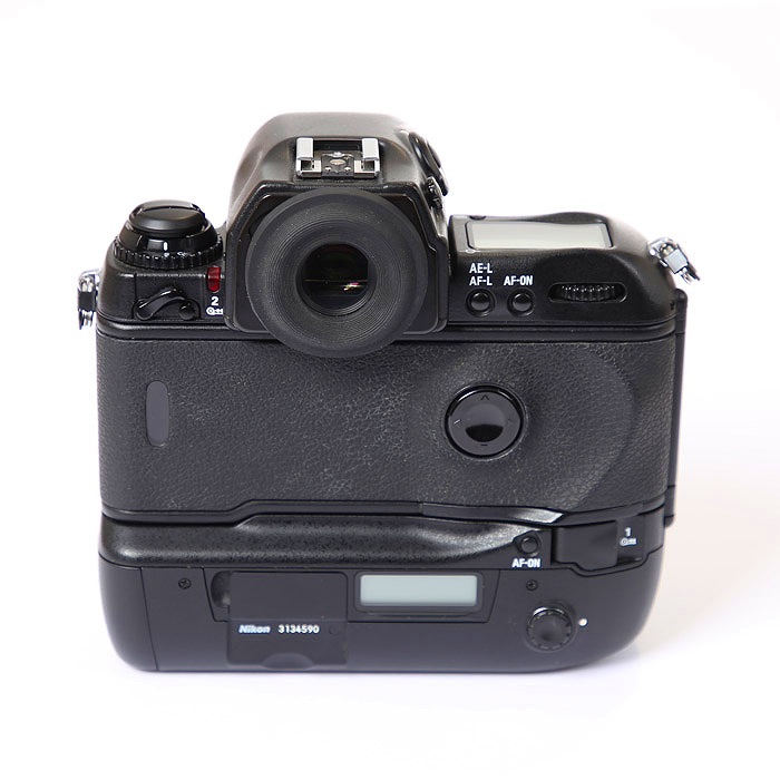 中古】(ニコン) Nikon F5 ボディ フィルムカメラ｜ナニワグループオンライン｜2221190027822