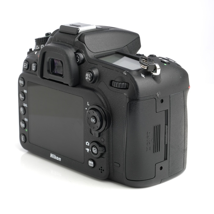 Nikon ニコン/デジタル一眼ボディ/D7100/2045440/Bランク/05【中古】 D7000 ニコン デジタル一眼 Nikon D7100 ボディ 中古 新品SD