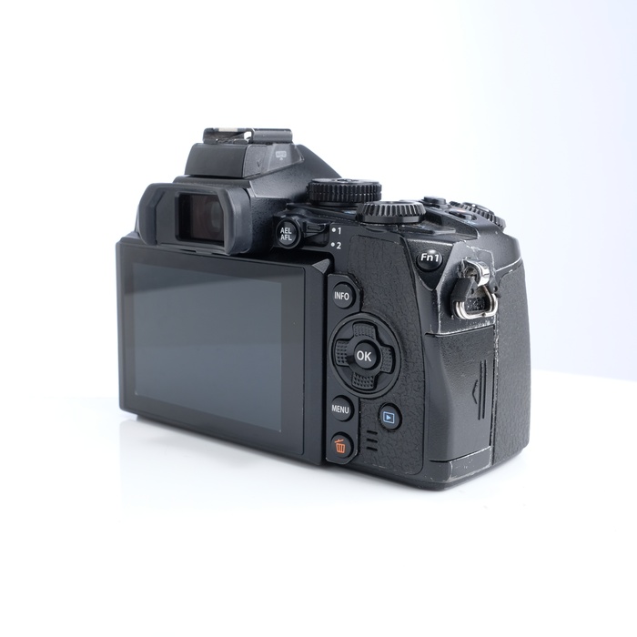 中古】(オリンパス) OLYMPUS OM-D E-M1 ブラツク｜ナニワグループ