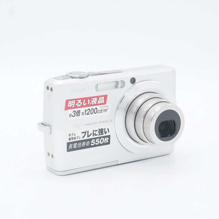 外観美品 CASIO EXILIM EX-Z600 シルバー コンデジ 中古】(カシオ) Casio EXILIM EX-Z600 シルバー｜ナニワグループ