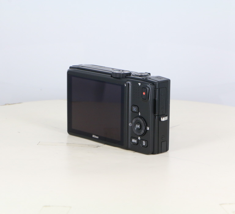 中古】(ニコン) Nikon COOLPIX S8200 ノーブルブラック｜ナニワ