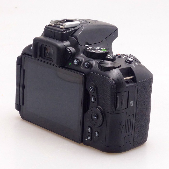ニコン Nikon D5600 ボディ レンタル] ニコン Nikon D5600 ｜一眼レフカメラ