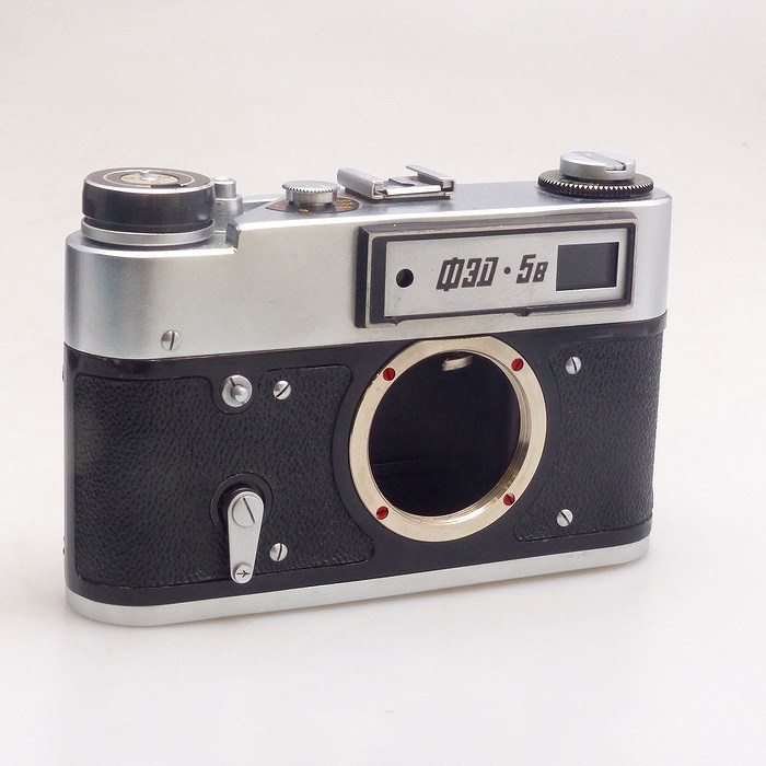 ロシア FED-5 & Industar-61 レンジファインダーカメラ Fed 5 Russian Rangefinder with Industar 61 I/D 55mm f2.8 Lens